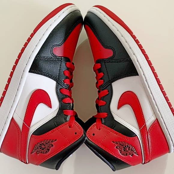 Nike Air Jordan 1 ❌SOLD🎁Mid Alternate Bred Toe Womens 8 - Picture 3 of 10